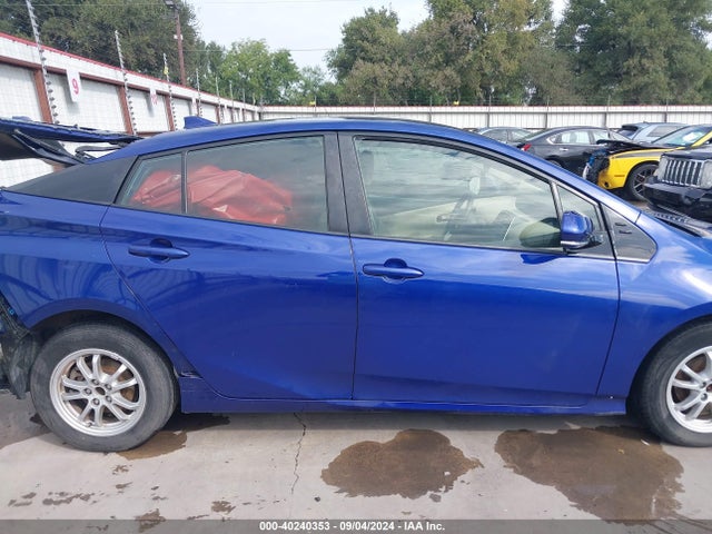 Toyota Prius Two 2018 JTDKBRFU0J3068736 Image 14