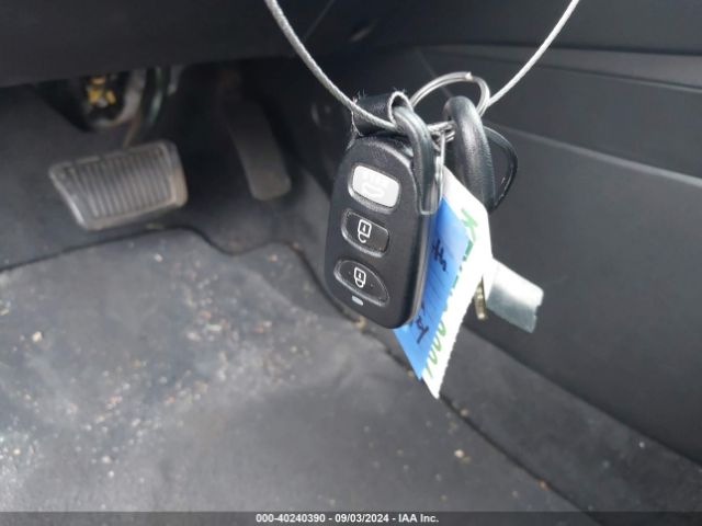 5NPD74LF0JH400617 Hyundai ELANTRA SE