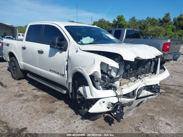 2019 1N6AA1E51KN526426 main image
