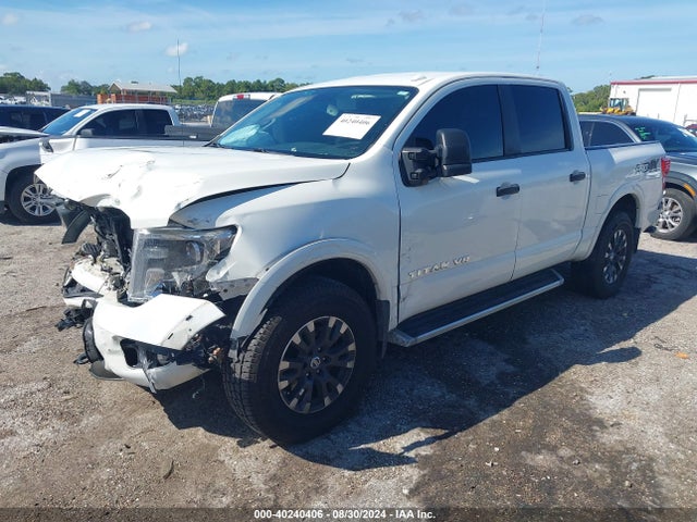 Nissan Titan Pro-4x 2019 1N6AA1E51KN526426 Image 2