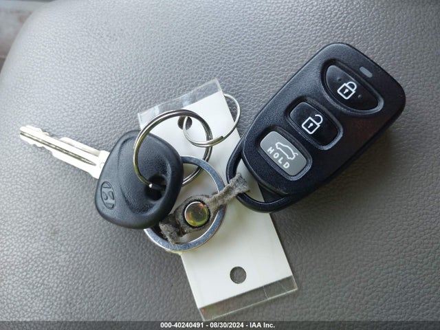 KMHD84LF6HU388840 Hyundai ELANTRA SE