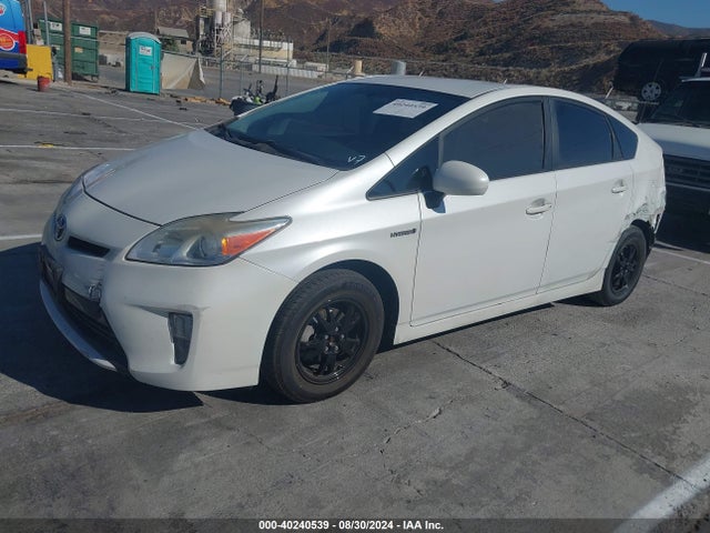 JTDKN3DU1E0389618 Toyota Prius Three