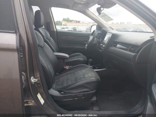 2020 MITSUBISHI OUTLANDER JA4AD3A35LZ023920 Photo 4