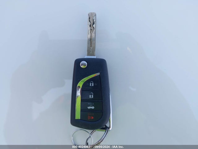 Toyota CAMRY LE 2018 JTNB11HK7J3017164 Image 11