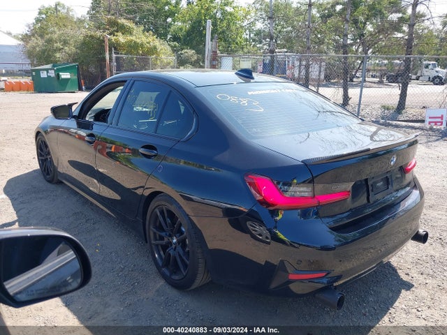3MW5R7J04M8B95032 BMW 330i Xdrive