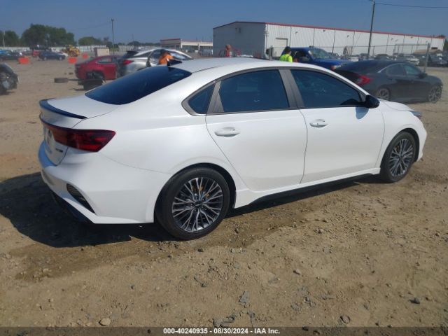3KPF54AD1PE599920 KIA Forte Gt-line
