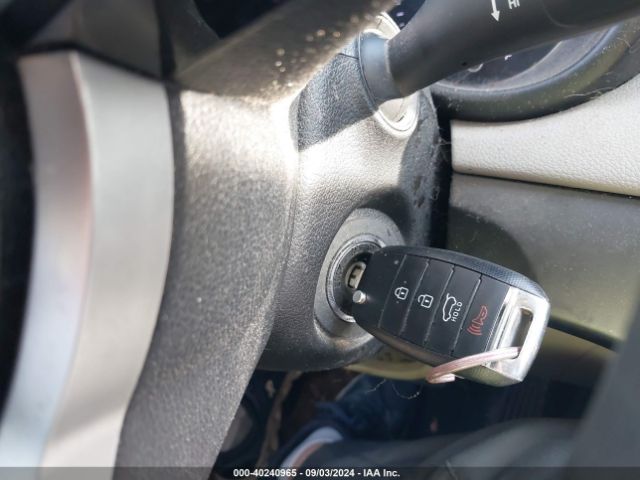 KNDPM3AC3L7825586 KIA Sportage Lx