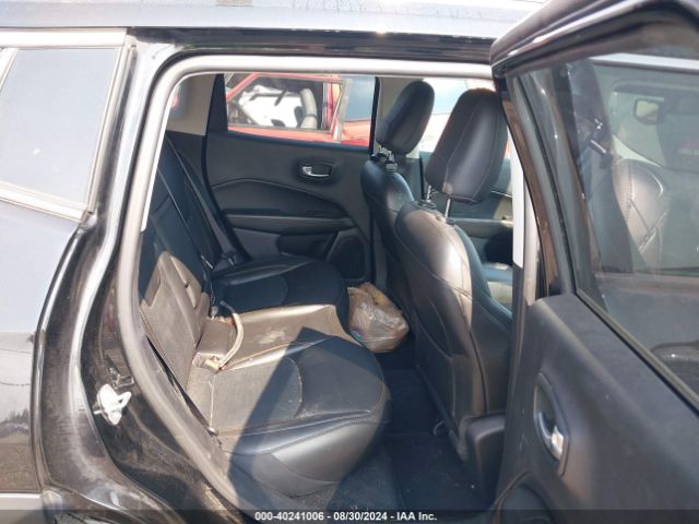 3C4NJDCB2KT827205 Jeep Compass Limited 4x4