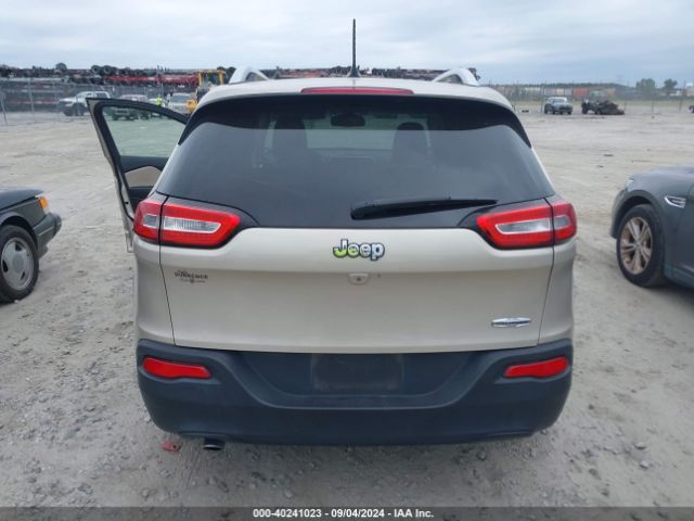 1C4PJLCB4FW532481 Jeep Cherokee Latitude