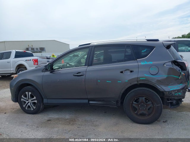 Toyota RAV4 LE 2016 JTMZFREV2GJ091176 Image 14
