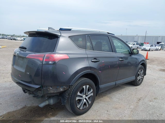 Toyota RAV4 LE 2016 JTMZFREV2GJ091176 Image 4