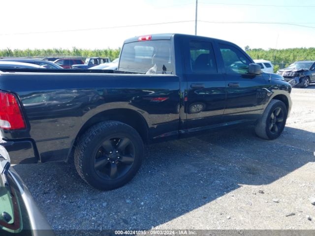 1C6RR7FT4HS767977 RAM 1500 Express Quad Cab 4x4 6'4 Box
