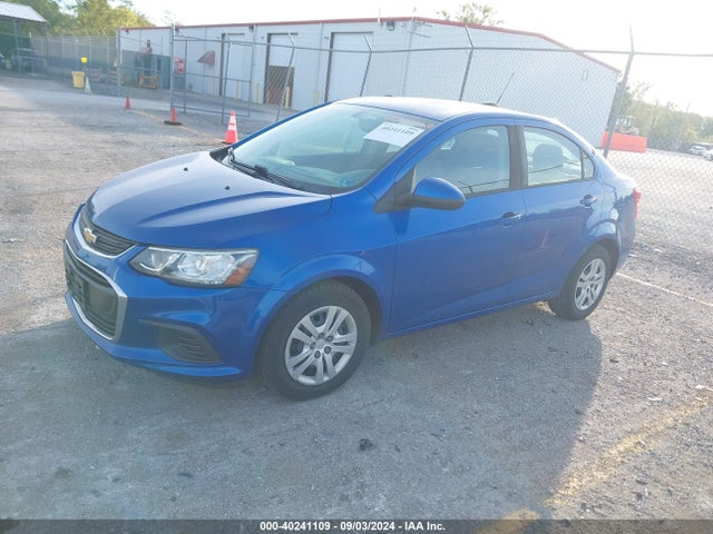 Chevrolet Sonic Ls Auto 2017 1G1JB5SH1H4111152 Image 2