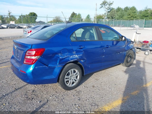 Chevrolet Sonic Ls Auto 2017 1G1JB5SH1H4111152 Image 4