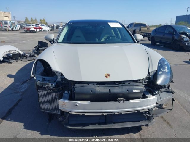 WP0AB2A75HL122403 Porsche Panamera 4s