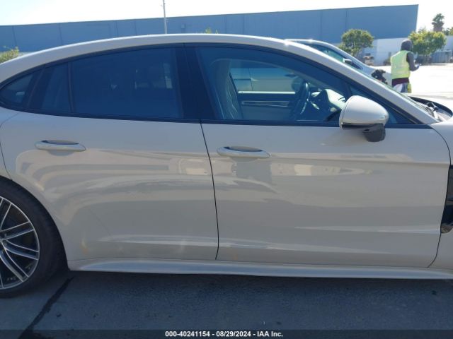 WP0AB2A75HL122403 Porsche Panamera 4s