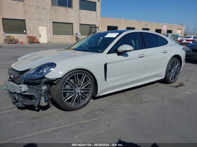 WP0AB2A75HL122403 Porsche Panamera 4s