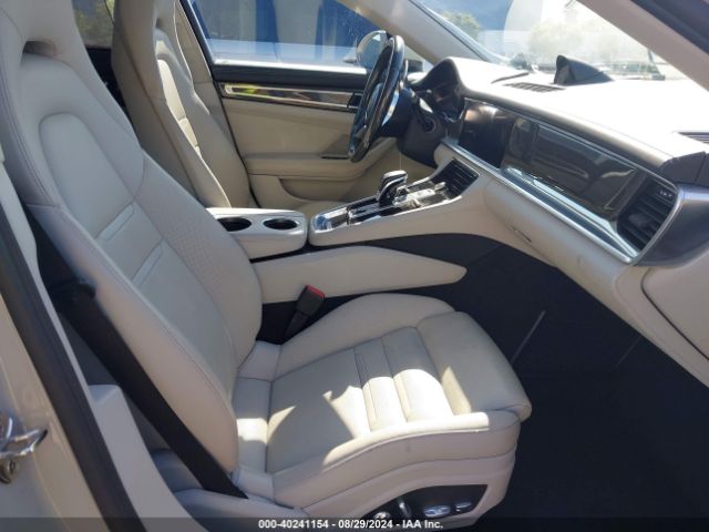 WP0AB2A75HL122403 Porsche Panamera 4s