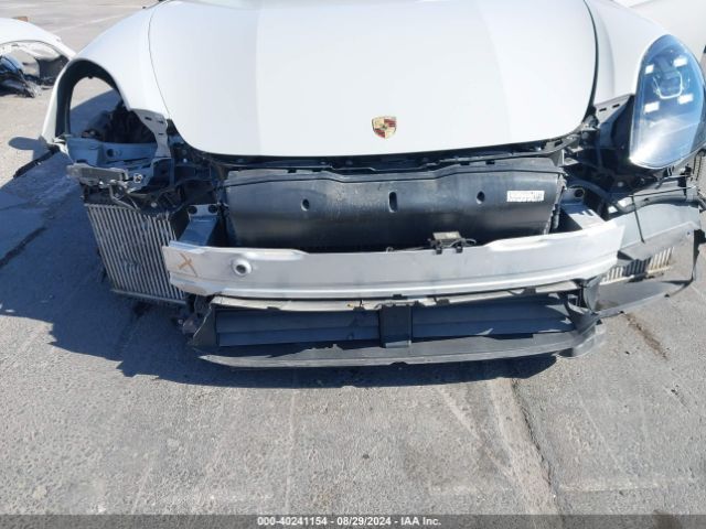 WP0AB2A75HL122403 Porsche Panamera 4s