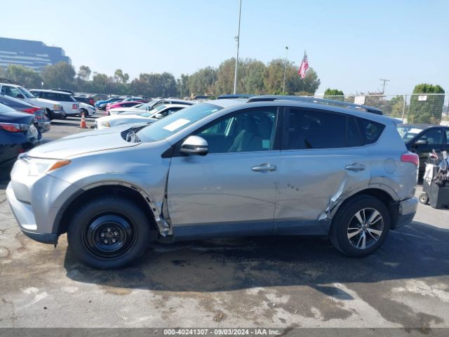 2T3WFREV9HW378844 Toyota Rav4 Xle