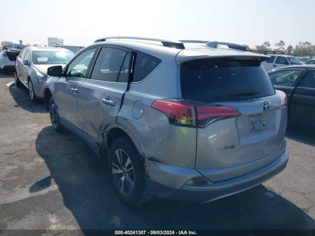 2T3WFREV9HW378844 Toyota Rav4 Xle