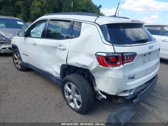 3C4NJDBB8JT254522 Jeep Compass Latitude 4x4