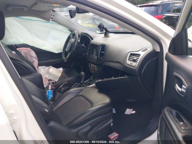 3C4NJDBB8JT254522 Jeep Compass Latitude 4x4