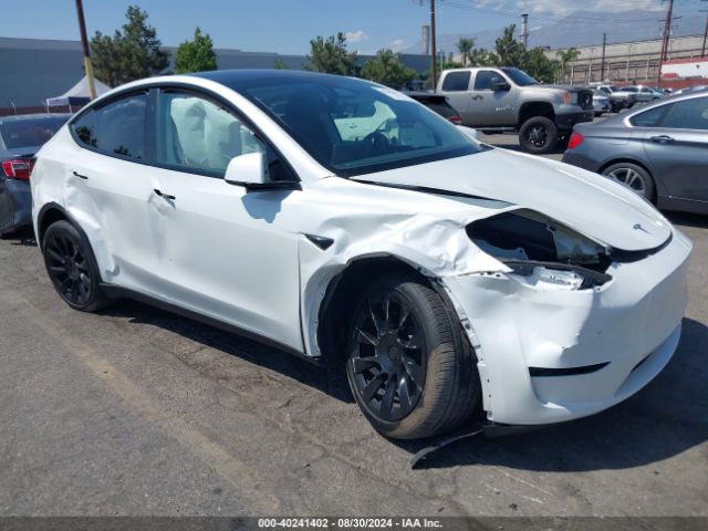 2023 TESLA MODEL Y 7SAYGDEEXPF801284 Photo 0