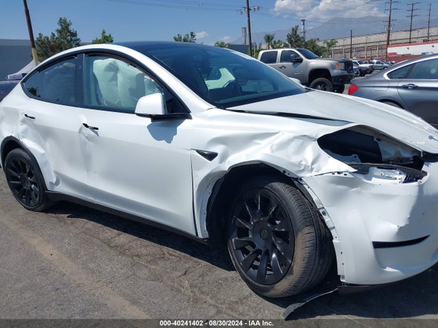 2023 TESLA MODEL Y 7SAYGDEEXPF801284 Photo 5
