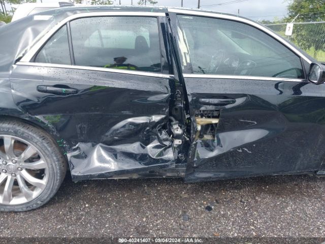 2C3CCAAGXKH556132 Chrysler 300 Touring L