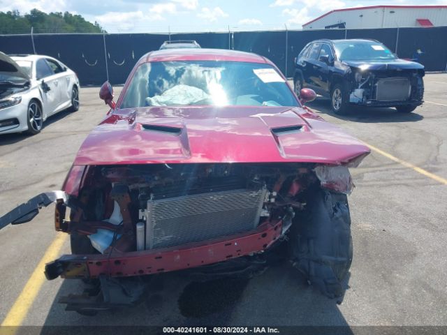 2C3CDZAG1JH333875 Dodge Challenger Sxt Plus