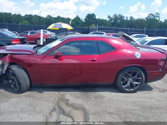 2C3CDZAG1JH333875 Dodge Challenger Sxt Plus
