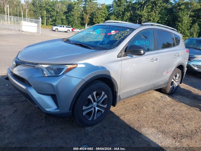 Toyota RAV4 LE 2016 2T3BFREV3GW520764 Image 2
