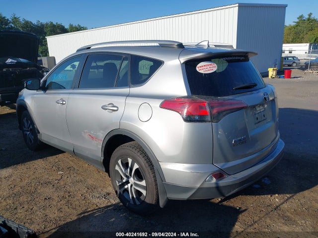 Toyota RAV4 LE 2016 2T3BFREV3GW520764 Image 3