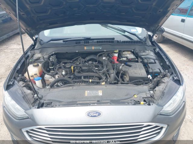 3FA6P0HD4KR198393 Ford FUSION SE