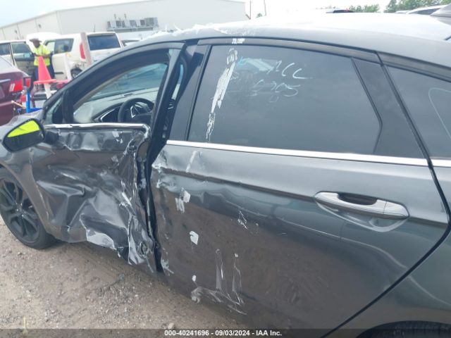 3FA6P0HD4KR198393 Ford FUSION SE
