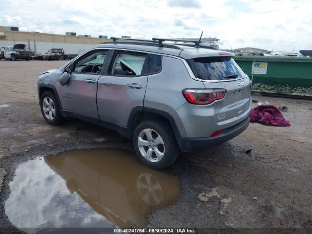 3C4NJDBB5JT199706 Jeep Compass Latitude 4x4