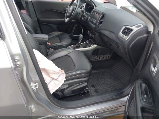 3C4NJDBB5JT199706 Jeep Compass Latitude 4x4