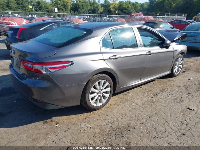 Toyota CAMRY LE 2019 4T1B11HK2KU796436 Image 4