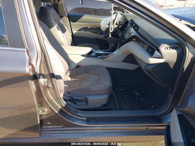 Toyota CAMRY LE 2019 4T1B11HK2KU796436 Image 5
