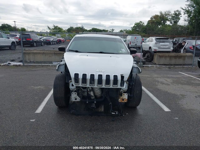 1C4PJMAB2EW134399 Jeep Cherokee Sport