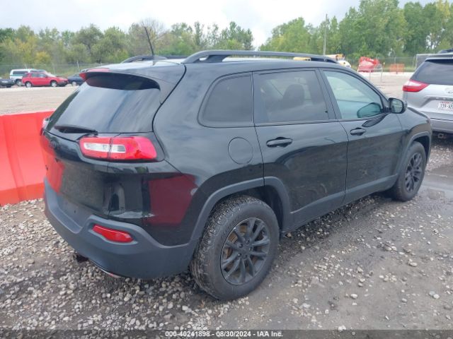 1C4PJMCS7GW105268 Jeep Cherokee Altitude