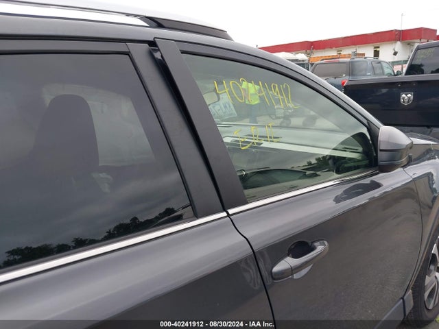 Toyota RAV4 LE 2016 JTMBFREV1GD178776 Image 17