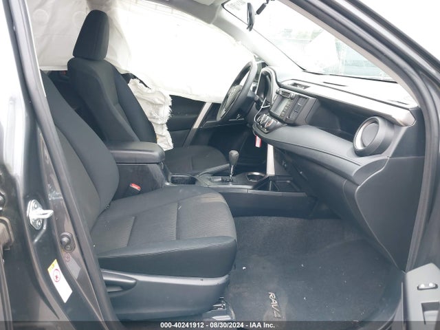 Toyota RAV4 LE 2016 JTMBFREV1GD178776 Image 5