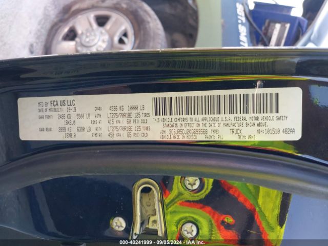 3C6UR5DJ2KG693568 RAM 2500 Big Horn  4x4 6'4 Box