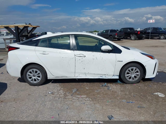 Toyota Prius Le 2020 JTDKARFU6L3114219 Image 13