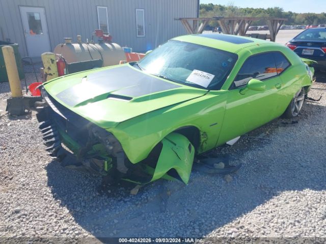 2C3CDZAT2FH702683 Dodge Challenger R/t