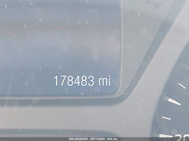 1FTYE1ZM7JKB51973 Ford Transit-150
