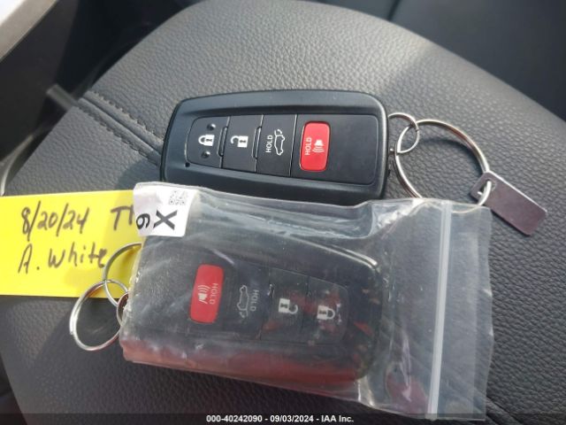 2T3A1RFV0PW396218 Toyota Rav4 Xle Premium