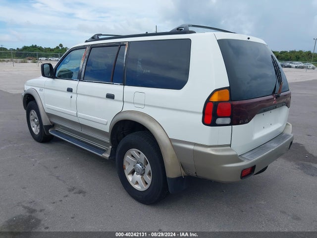 2000 MITSUBISHI MONTERO SPORT JA4LS31H3YP034914 Photo 2